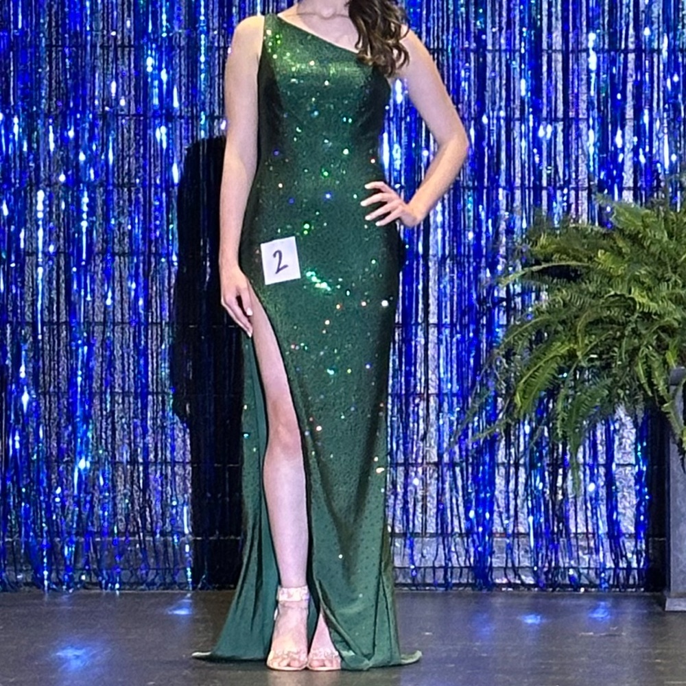 Sherri Hill Size 4 Emerald/Green formal dress